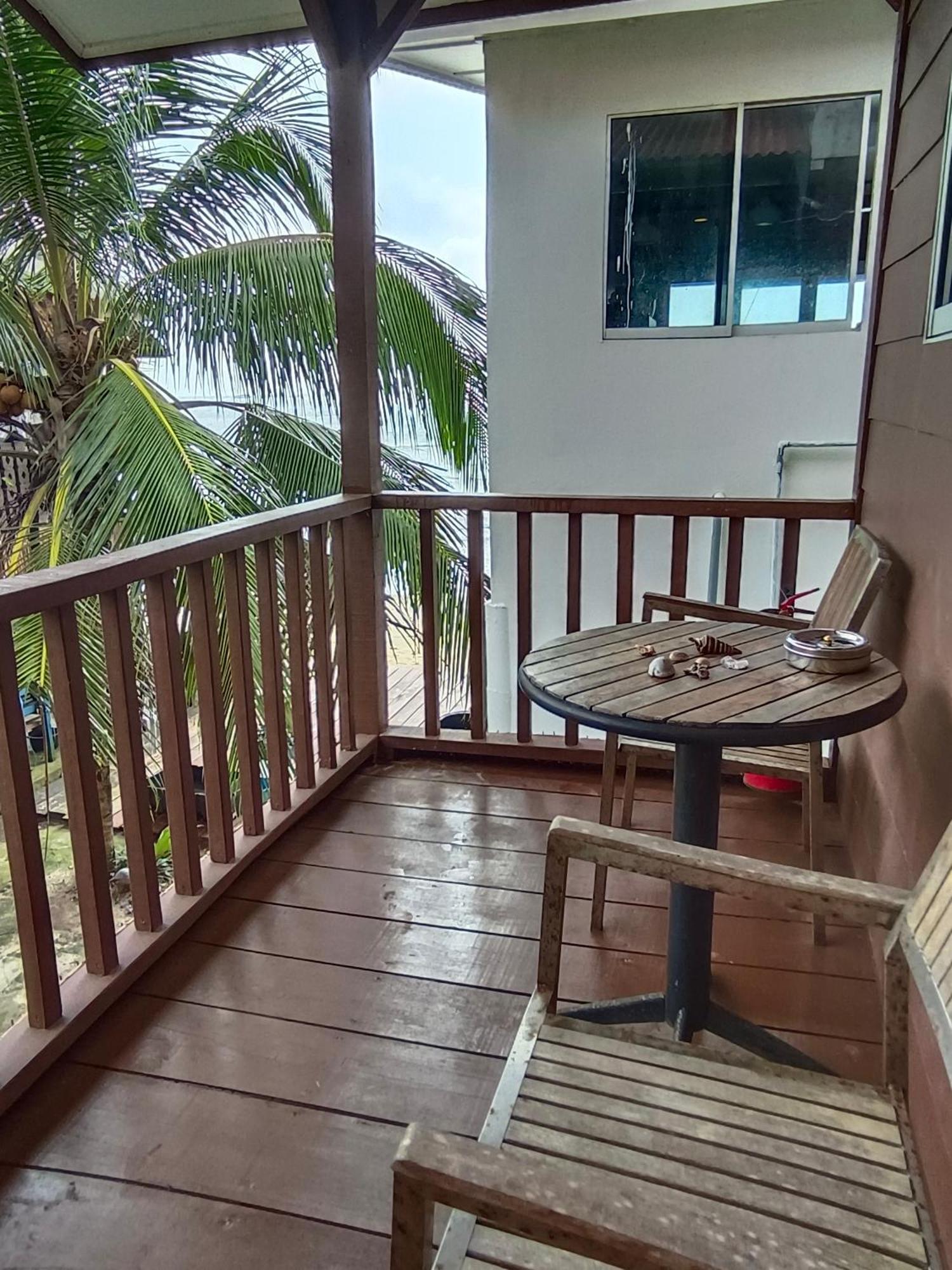 Tiongman Scubadive & Lodge Kampong Juara Exterior photo