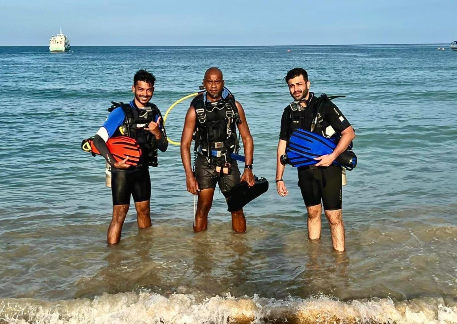 Tiongman Scubadive & Lodge Kampong Juara Exterior photo